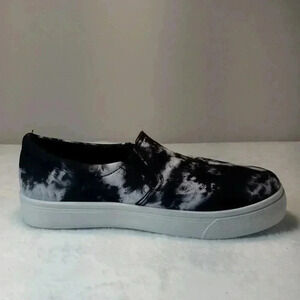 Olivia Miller Women's Tayrona Slip on Sneakers Women's Shoes